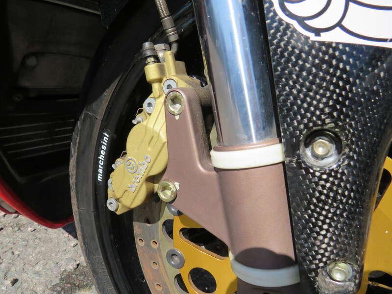 2000 Ducati 916 CARL FOGARTY REPLICA