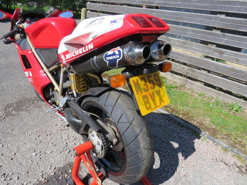 2000 Ducati 916 CARL FOGARTY REPLICA