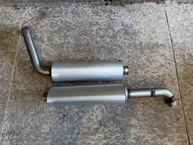 2000 Ducati 916 CARL FOGARTY REPLICA