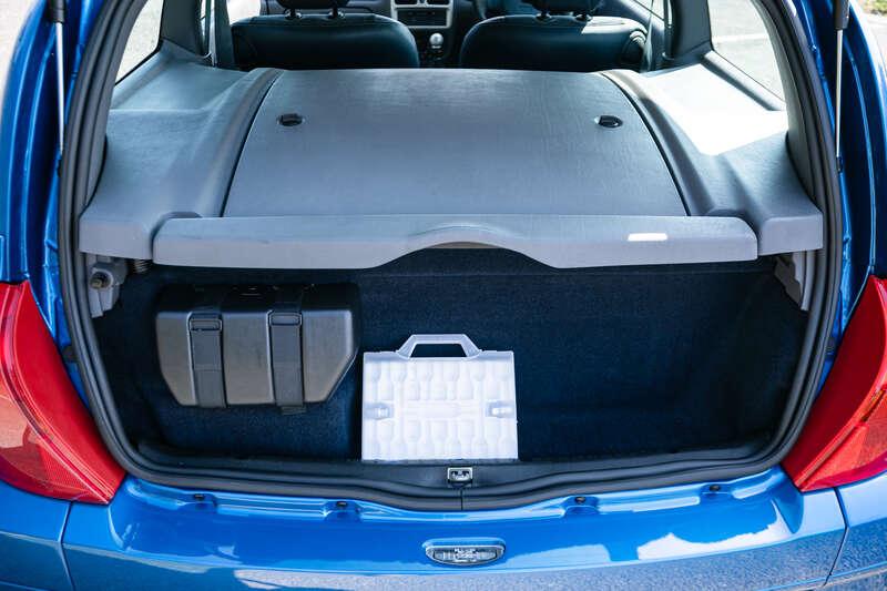 2002 Renault CLIO V6