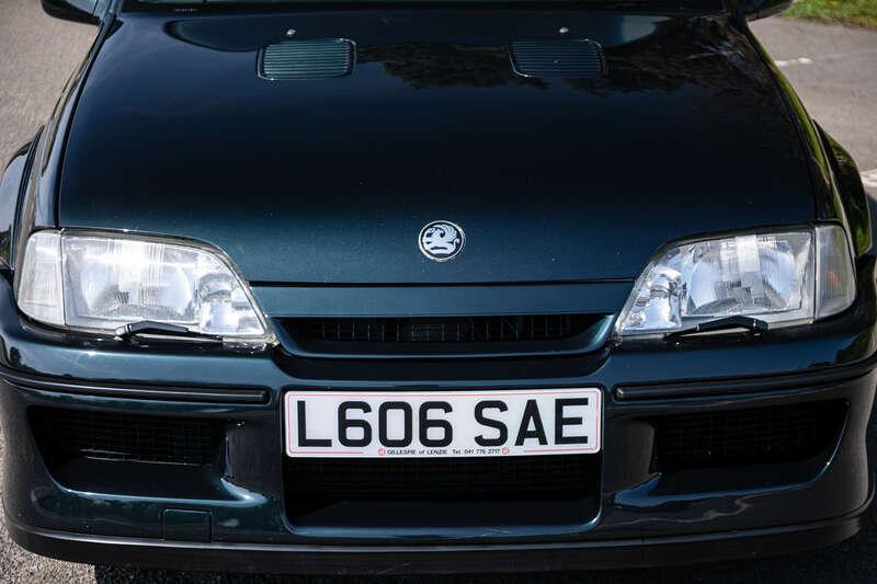 1993 Vauxhall LOTUS CARLTON