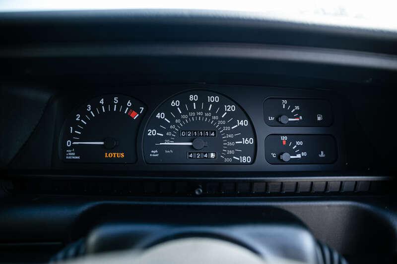 1993 Vauxhall LOTUS CARLTON