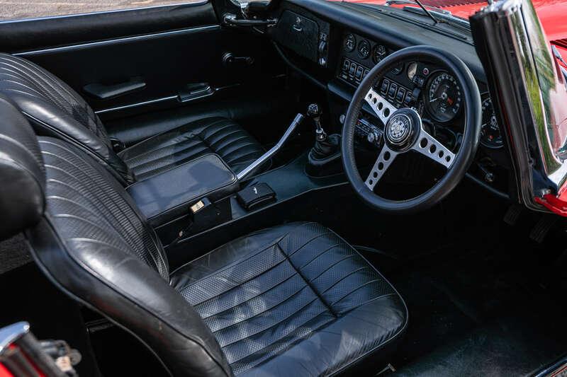 1974 Jaguar E-TYPE SERIES 3 ROADSTER