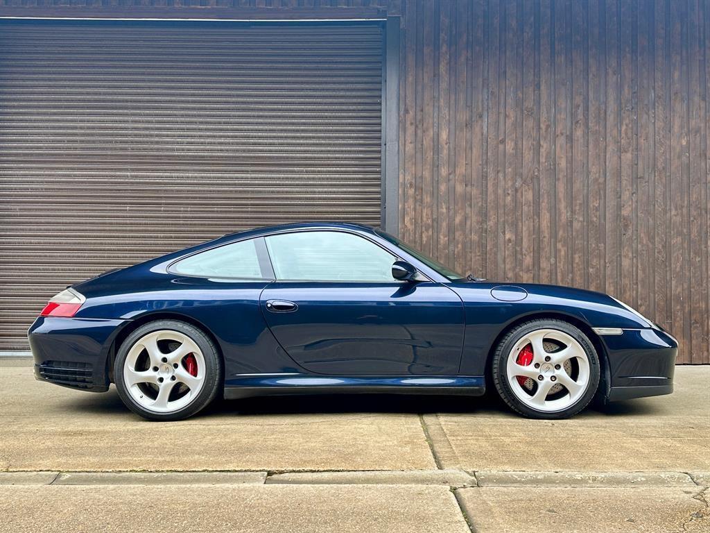 2004 Porsche 3.6 996 Carrera 4S Tiptronic S AWD 2dr