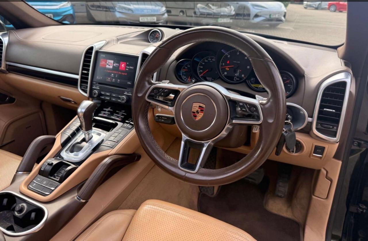 2016 Porsche 3.0 TD V6 Platinum Edition TiptronicS 4WD Euro 6 (s/s) 5dr