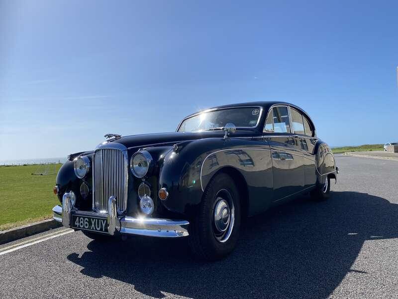 1960 Jaguar MK IX 3.8 LITRE