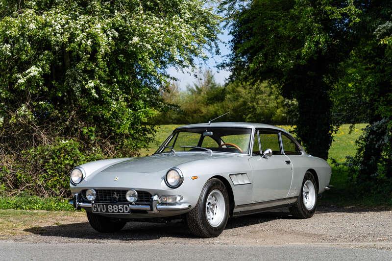 1966 Ferrari 330 GT 2+2 SERIES 2 COUP&Eacute;