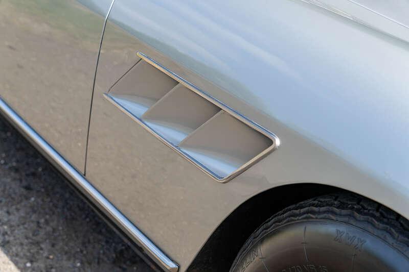 1966 Ferrari 330 GT 2+2 SERIES 2 COUP&Eacute;