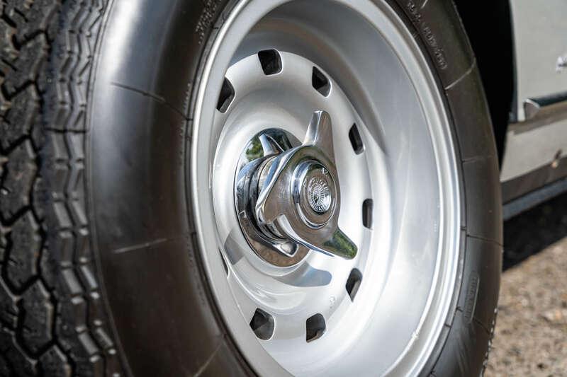 1966 Ferrari 330 GT 2+2 SERIES 2 COUP&Eacute;