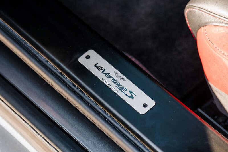 2016 Aston Martin VANTAGE S