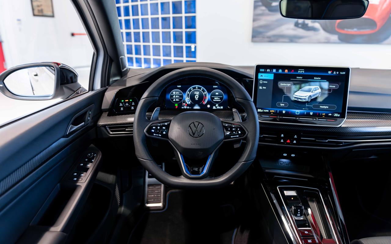2025 Volkswagen Golf R