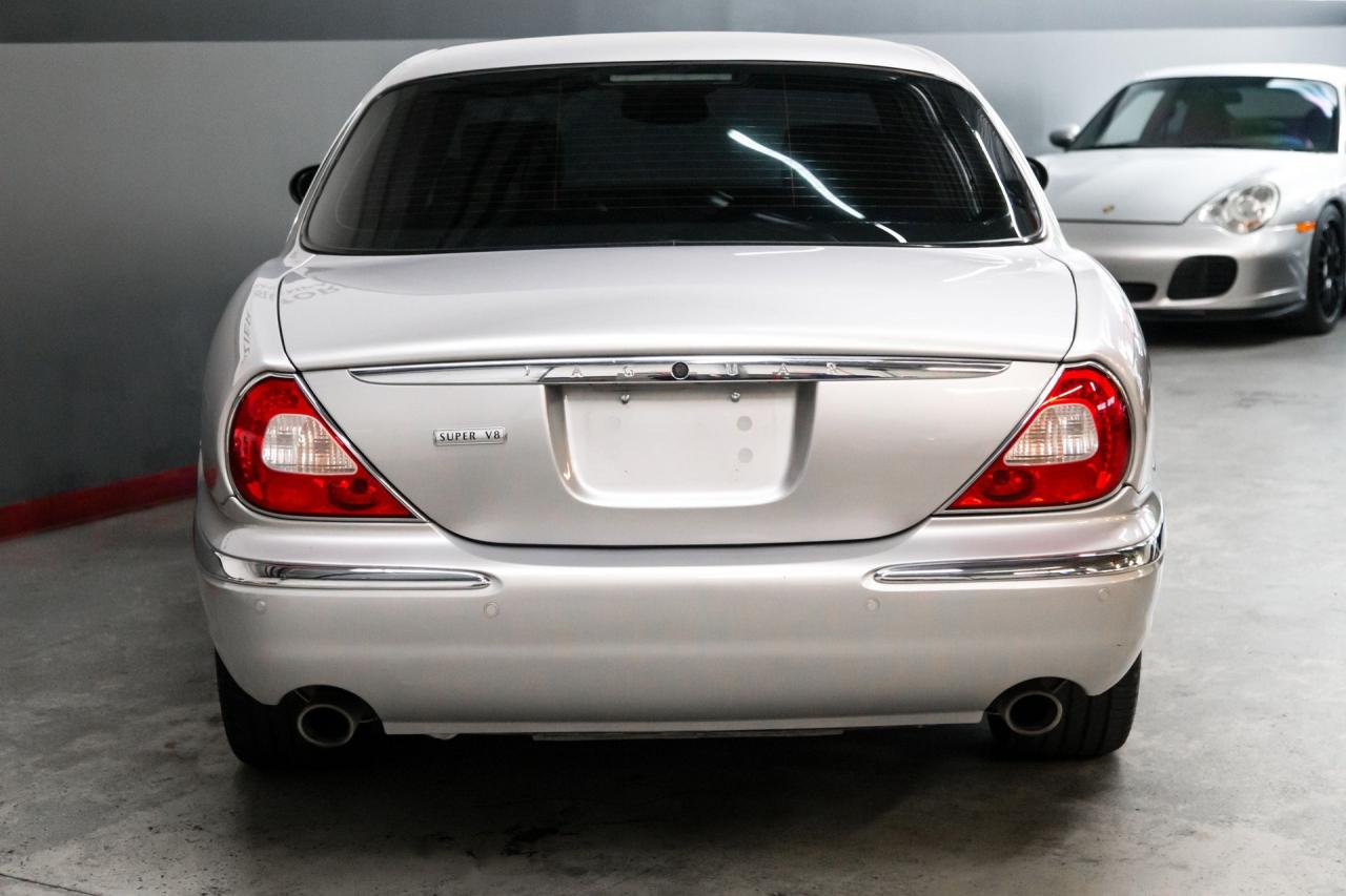 2005 Jaguar XJ SUPER V8