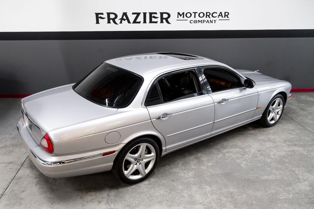 2005 Jaguar XJ SUPER V8