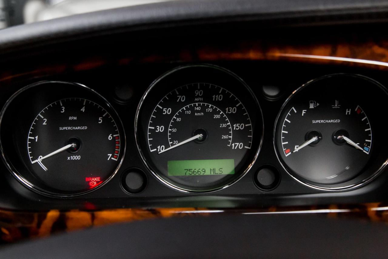 2005 Jaguar XJ SUPER V8
