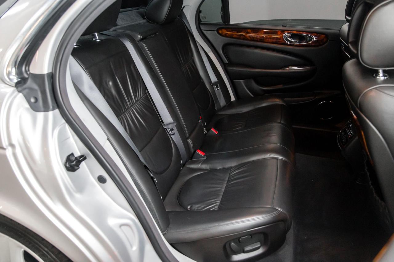 2005 Jaguar XJ SUPER V8