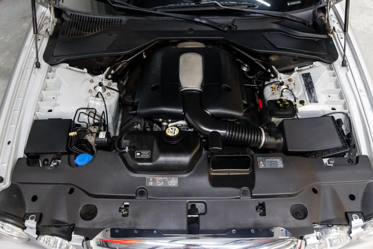 2005 Jaguar XJ SUPER V8