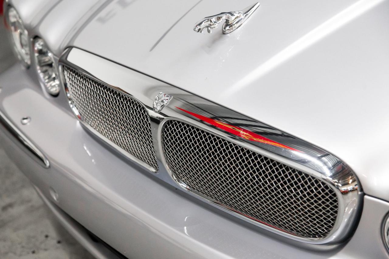 2005 Jaguar XJ SUPER V8