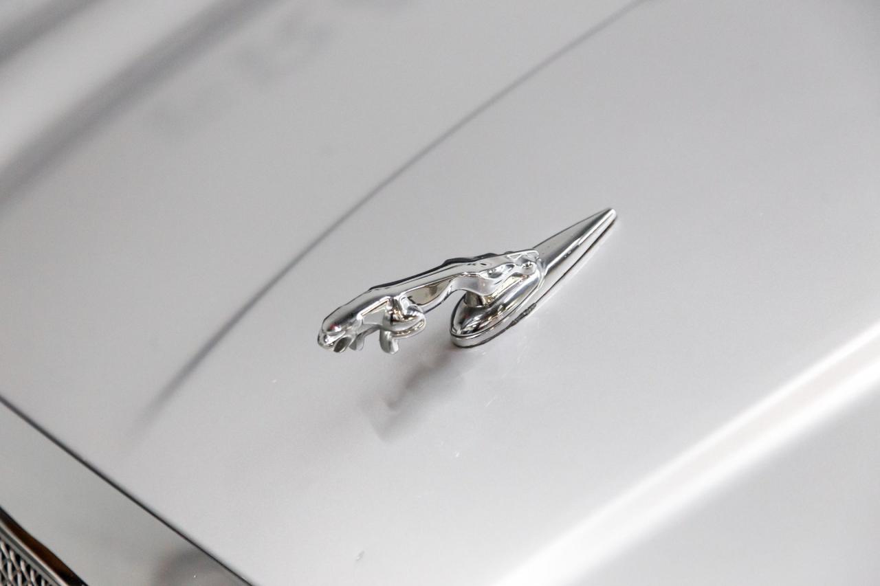 2005 Jaguar XJ SUPER V8