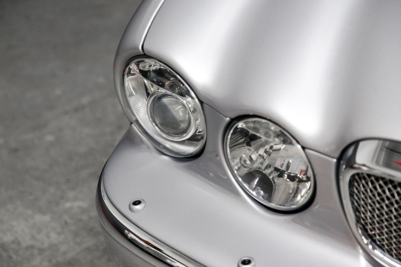2005 Jaguar XJ SUPER V8
