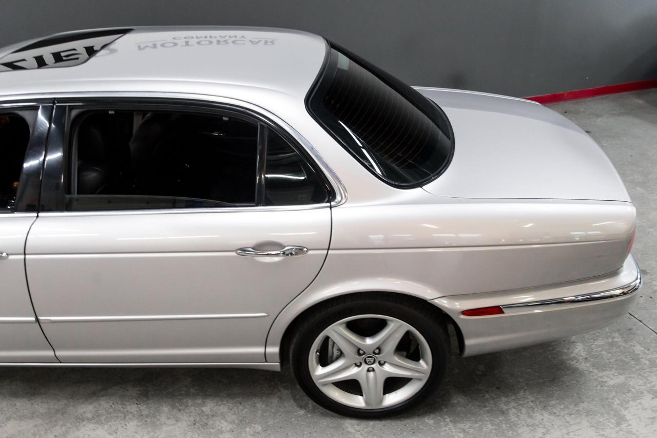 2005 Jaguar XJ SUPER V8