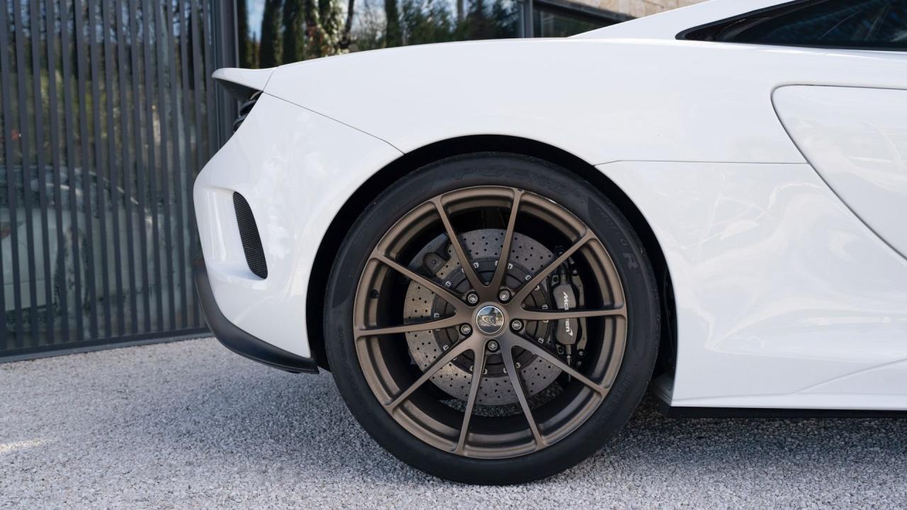 2016 Mclaren 675LT by MSO