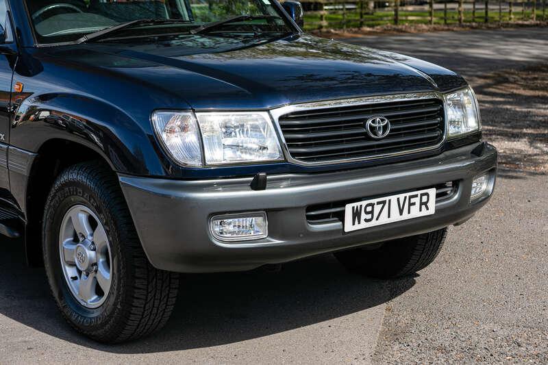 2000 Toyota LAND CRUISER AMAZON