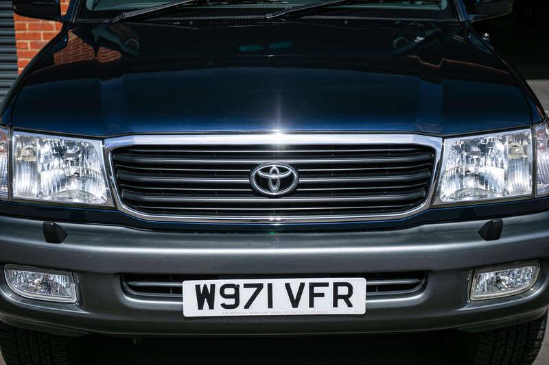 2000 Toyota LAND CRUISER AMAZON