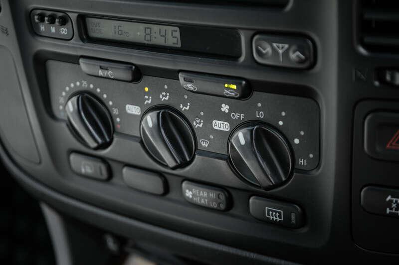 2000 Toyota LAND CRUISER AMAZON