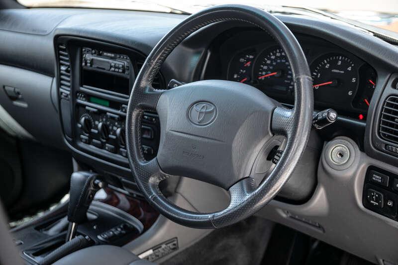 2000 Toyota LAND CRUISER AMAZON