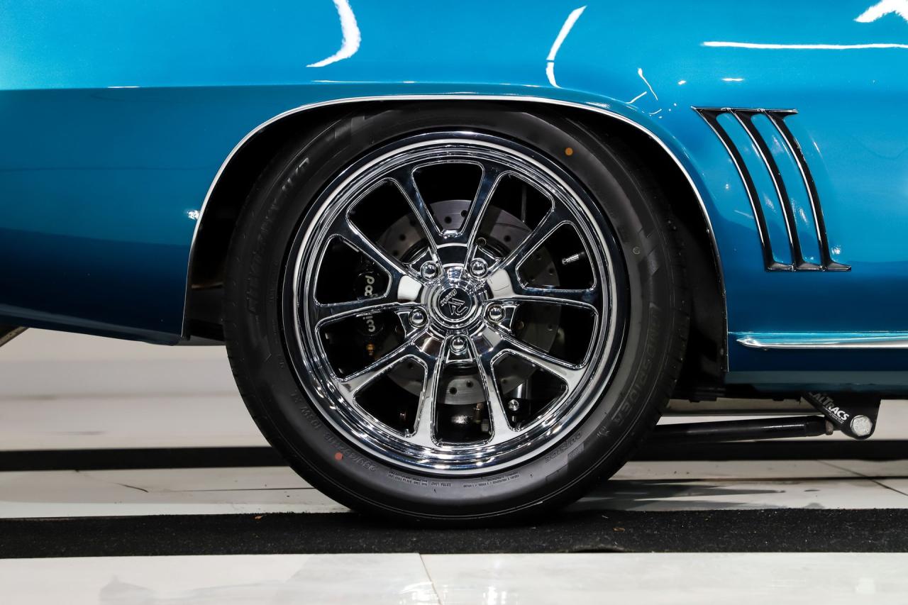 1969 Chevrolet Camaro RS/SS RESTOMOD