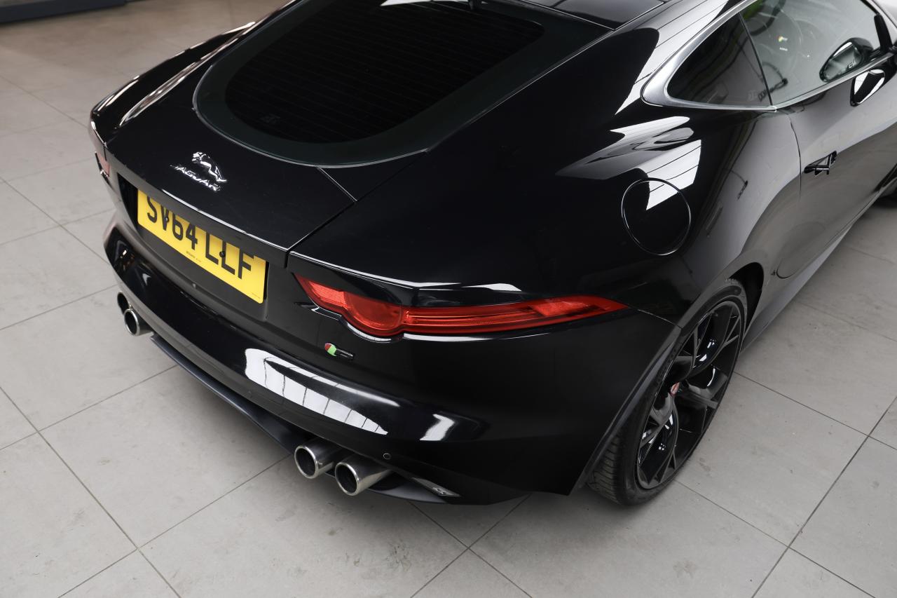 2014 Jaguar F-Type R