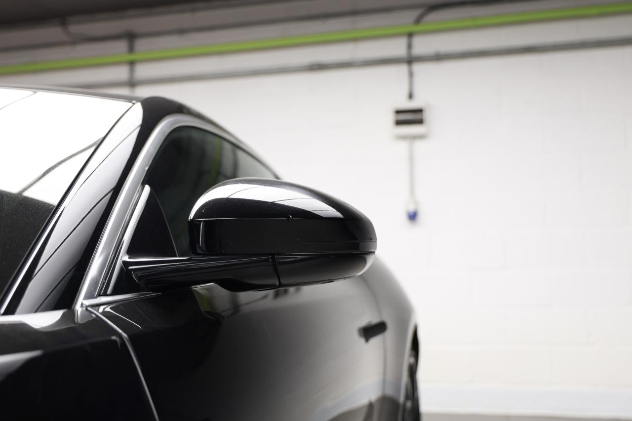 2014 Jaguar F-Type R
