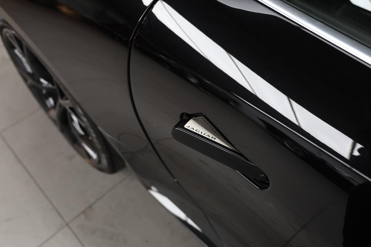 2014 Jaguar F-Type R