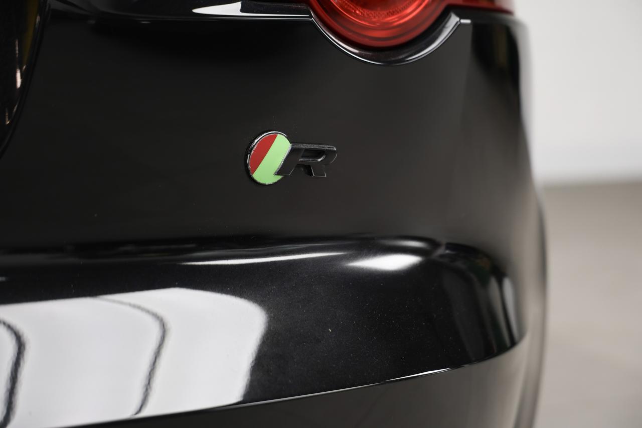2014 Jaguar F-Type R