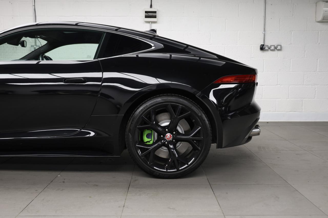 2014 Jaguar F-Type R