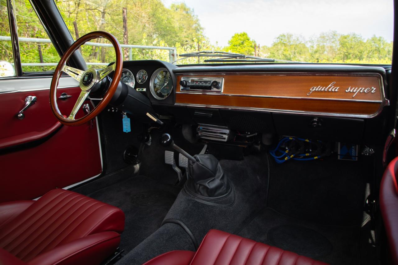 1968 Alfa Romeo Guilia Super GTA-R by &lsquo;Alfaholics&lsquo;