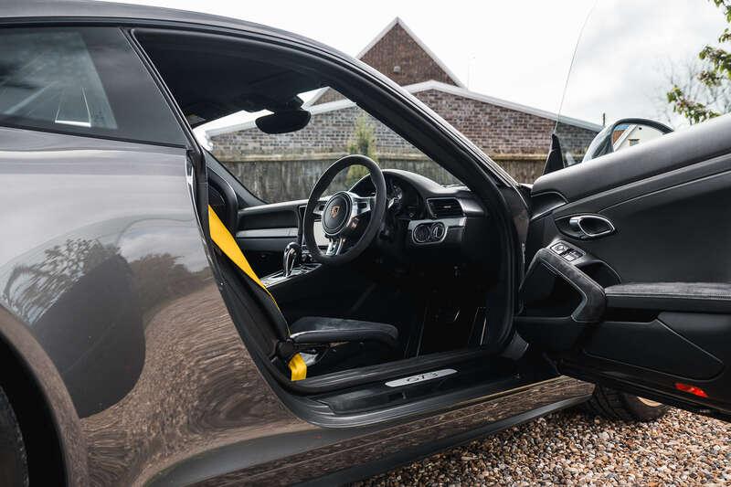 2014 Porsche 911 991.1 GT3 CLUBSPORT