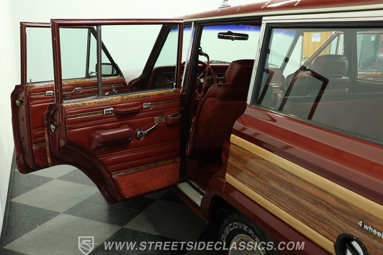 1985 Jeep Grand Wagoneer