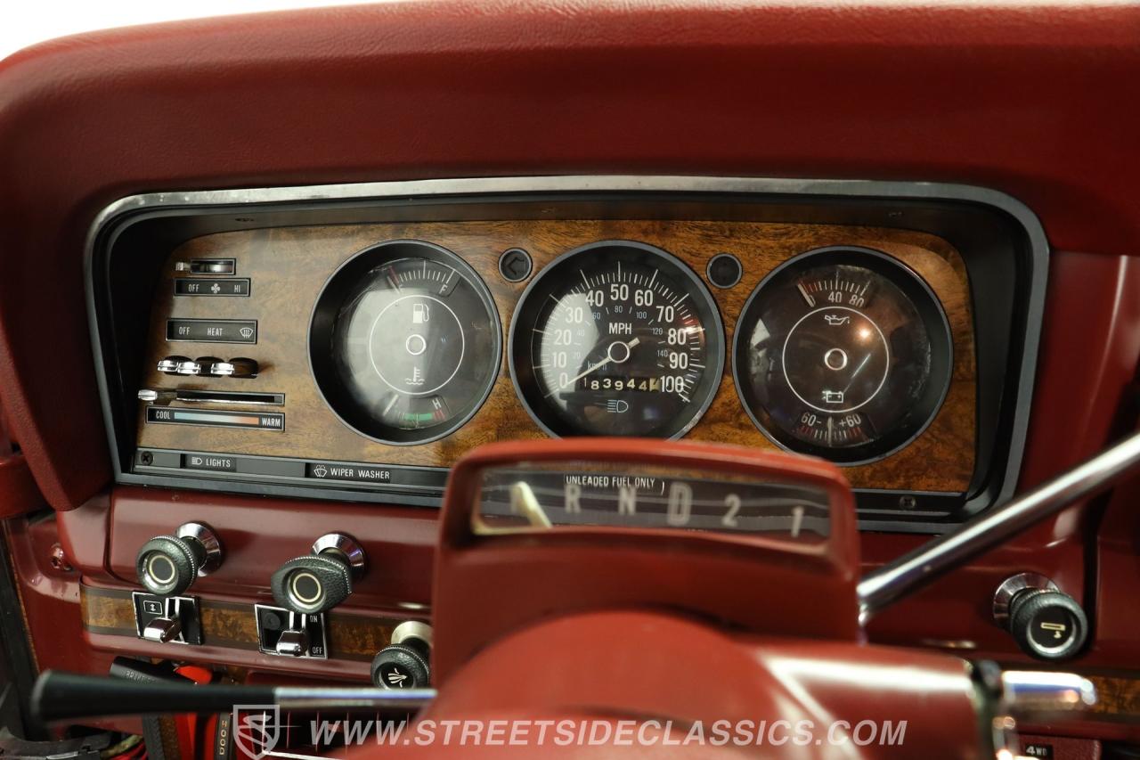 1985 Jeep Grand Wagoneer