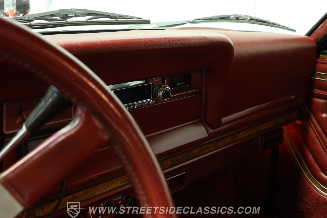 1985 Jeep Grand Wagoneer