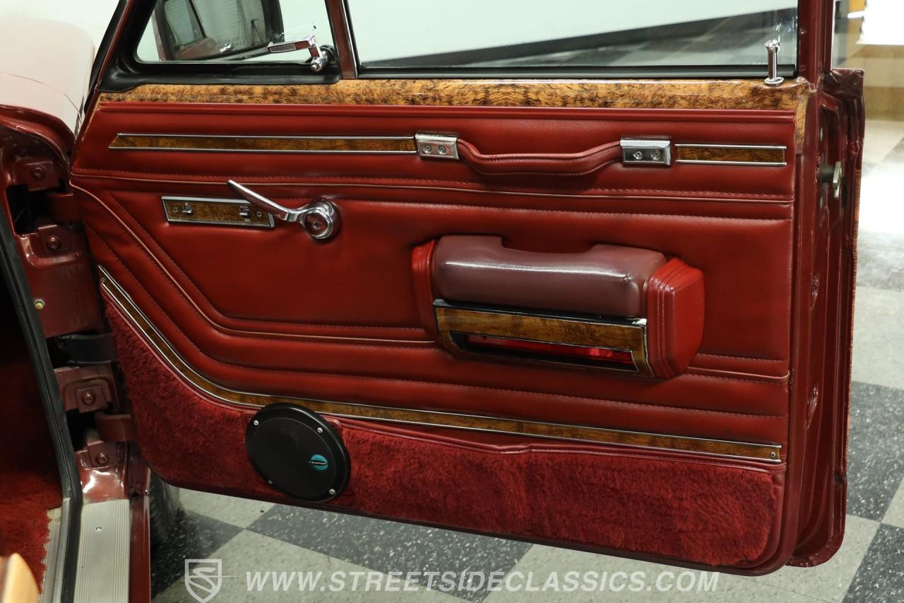 1985 Jeep Grand Wagoneer