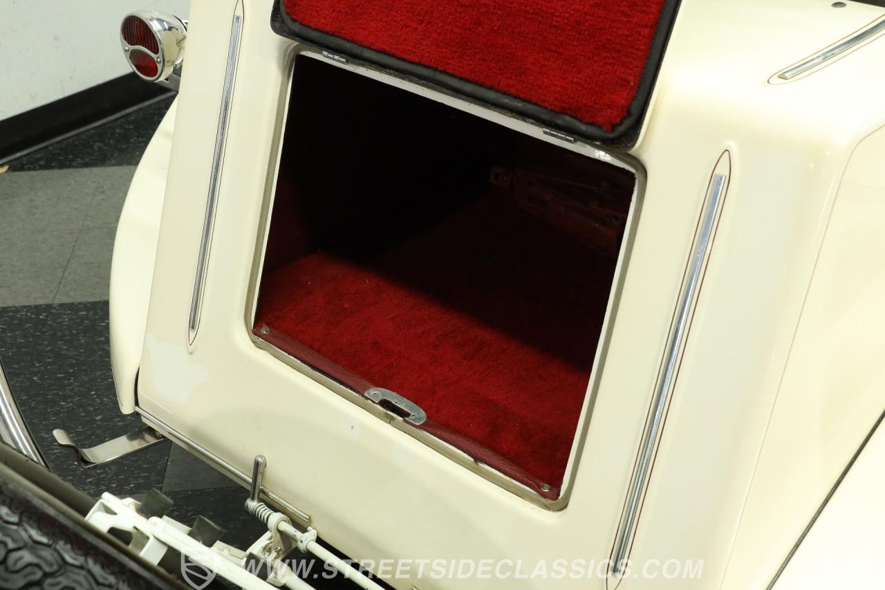 1937 Jaguar SS100 Replica