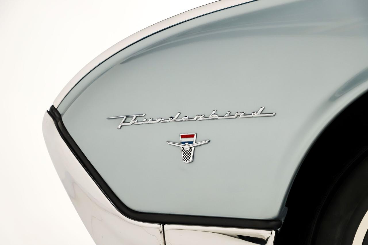 1962 Ford Thunderbird