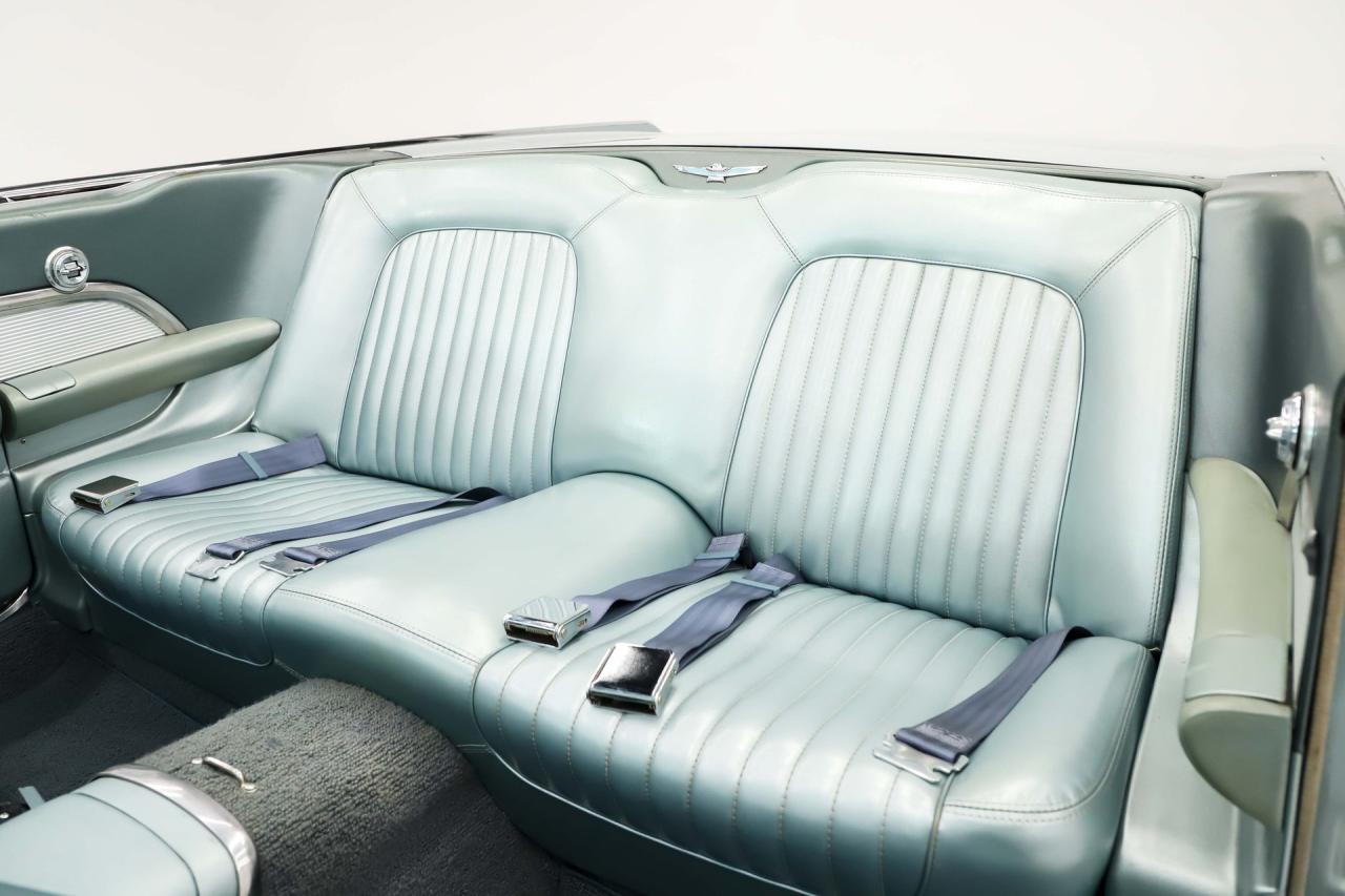 1962 Ford Thunderbird