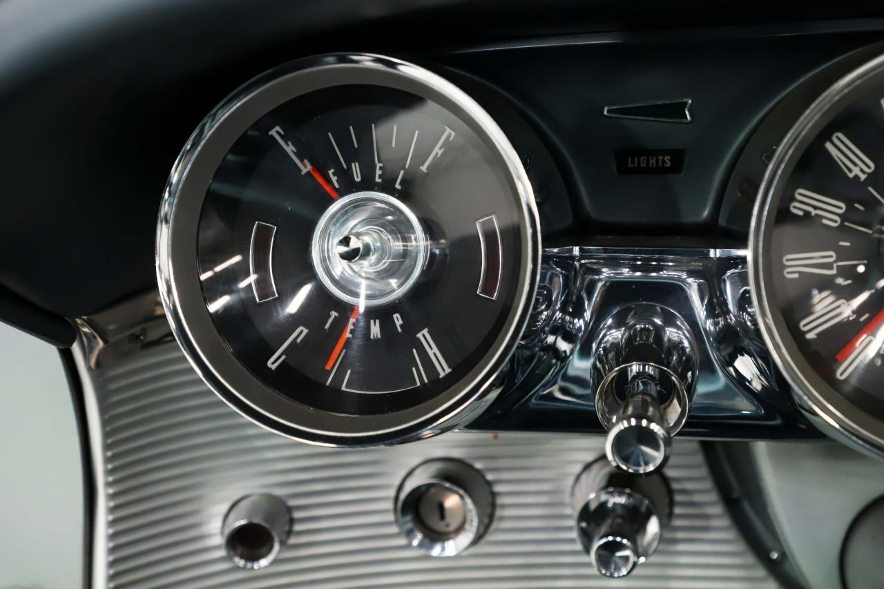 1962 Ford Thunderbird