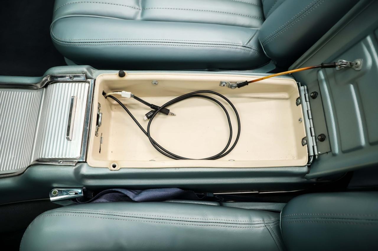 1962 Ford Thunderbird