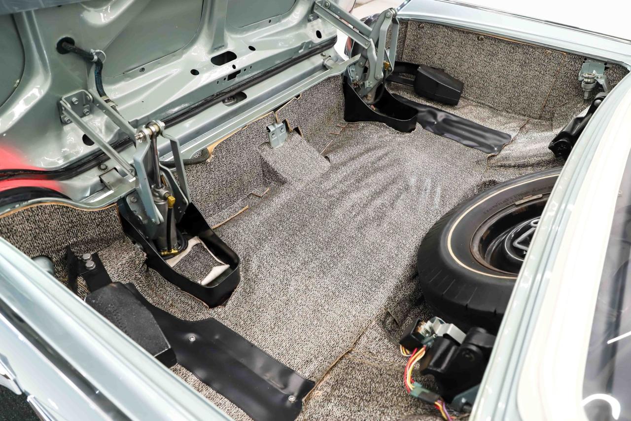 1962 Ford Thunderbird