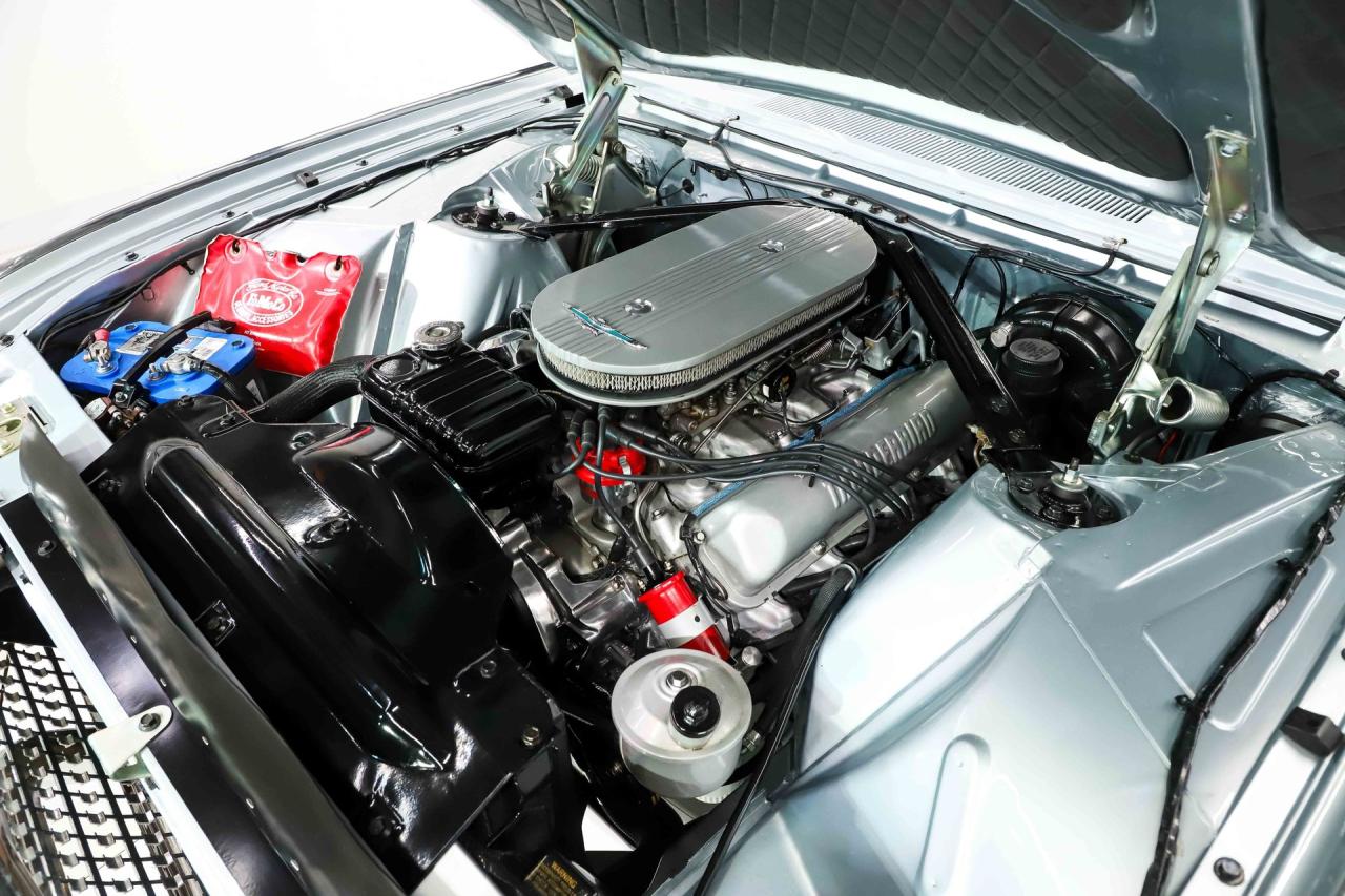 1962 Ford Thunderbird