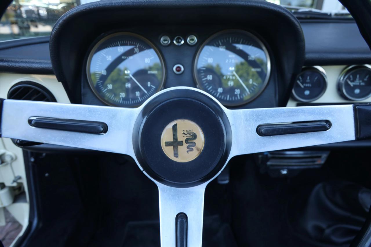 1967 Alfa Romeo Spider Duetto 1600
