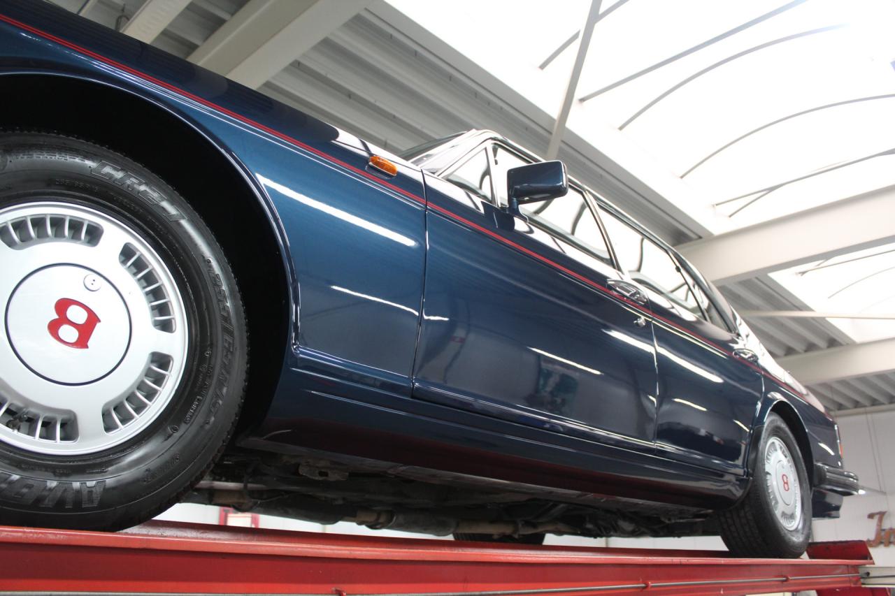 1989 Bentley Turbo R Saloon &ldquo;Service at Jack Barclay&rdquo;